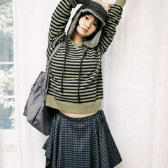 Vintage Stripe Knit Hoodie – Harajuku Style Cropped Pullover Sweater