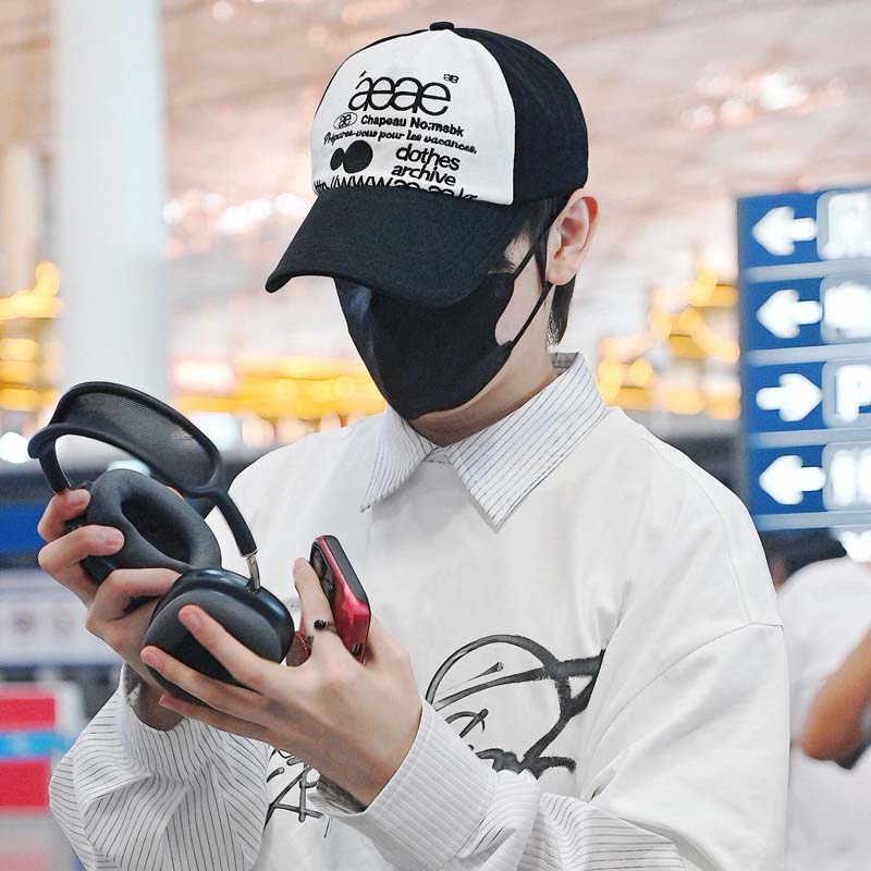 AEAE Vintage Logo Two-Tone Baseball Cap – Black & White Streetwear Dad Hat