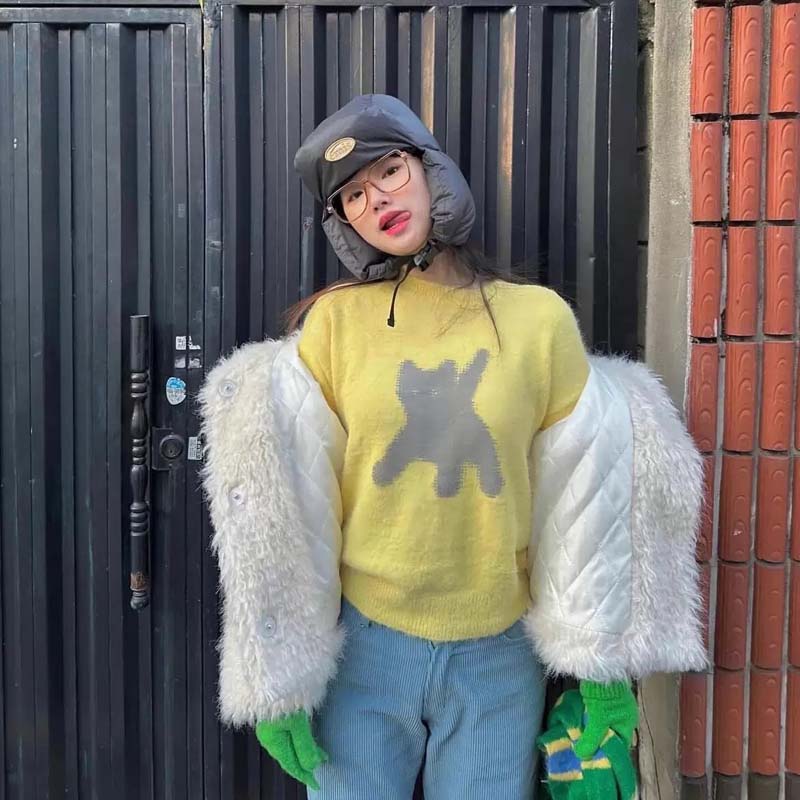AEAE Cartoon Bear Knit Sweater – Soft Fuzzy Oversized Streetwear Pullover