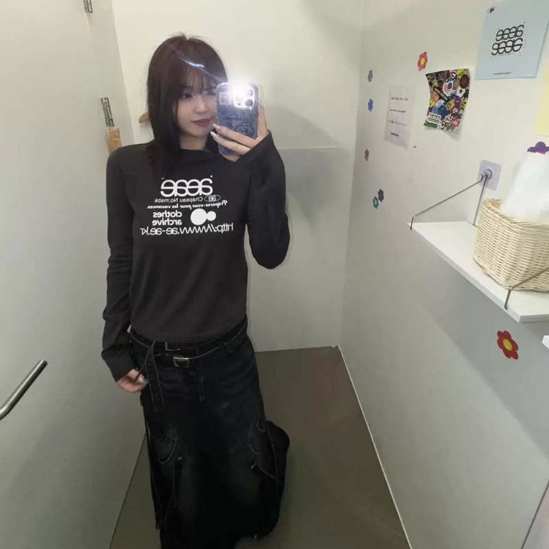 AEAE Vintage Logo Cropped Long Sleeve T-Shirt – Minimal Streetwear Slim Fit Tee