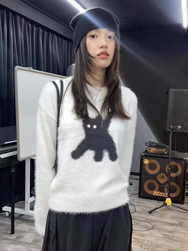 AEAE Cartoon Bear Graphic Knit Sweater – Soft Fuzzy Streetwear Pullover
