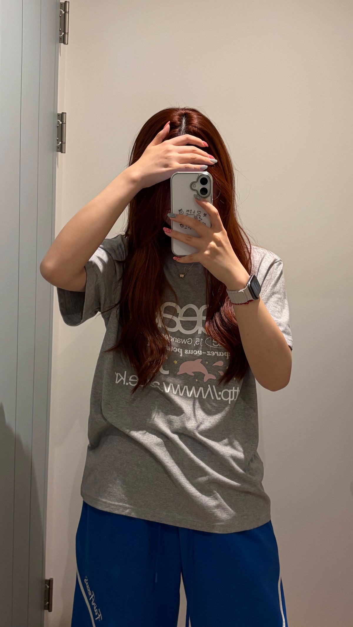White Dolphin Graphic Oversized T-Shirt | Minimal Casual Cotton Streetwear Tee